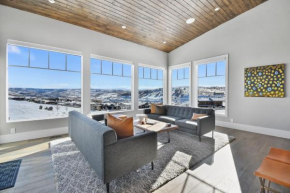 Exquisite Mountain Retreat in Tuhaye, Private Hot Tub, Mountain views